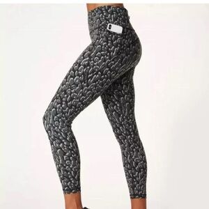 Sweaty Betty Power 7/8 Workout Leggings Size Small Green Leopard Print